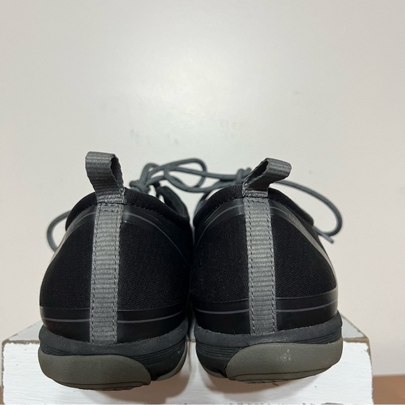 Merrell Ceylon J42792 Black Gray Athletic Running Training Shoes - Women's 7.5 - Picture 5 of 11